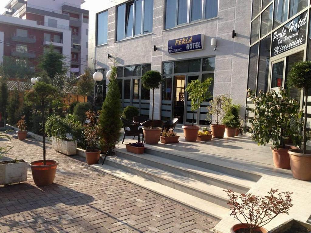 Perla Hotel Pogradec Eksteriør billede